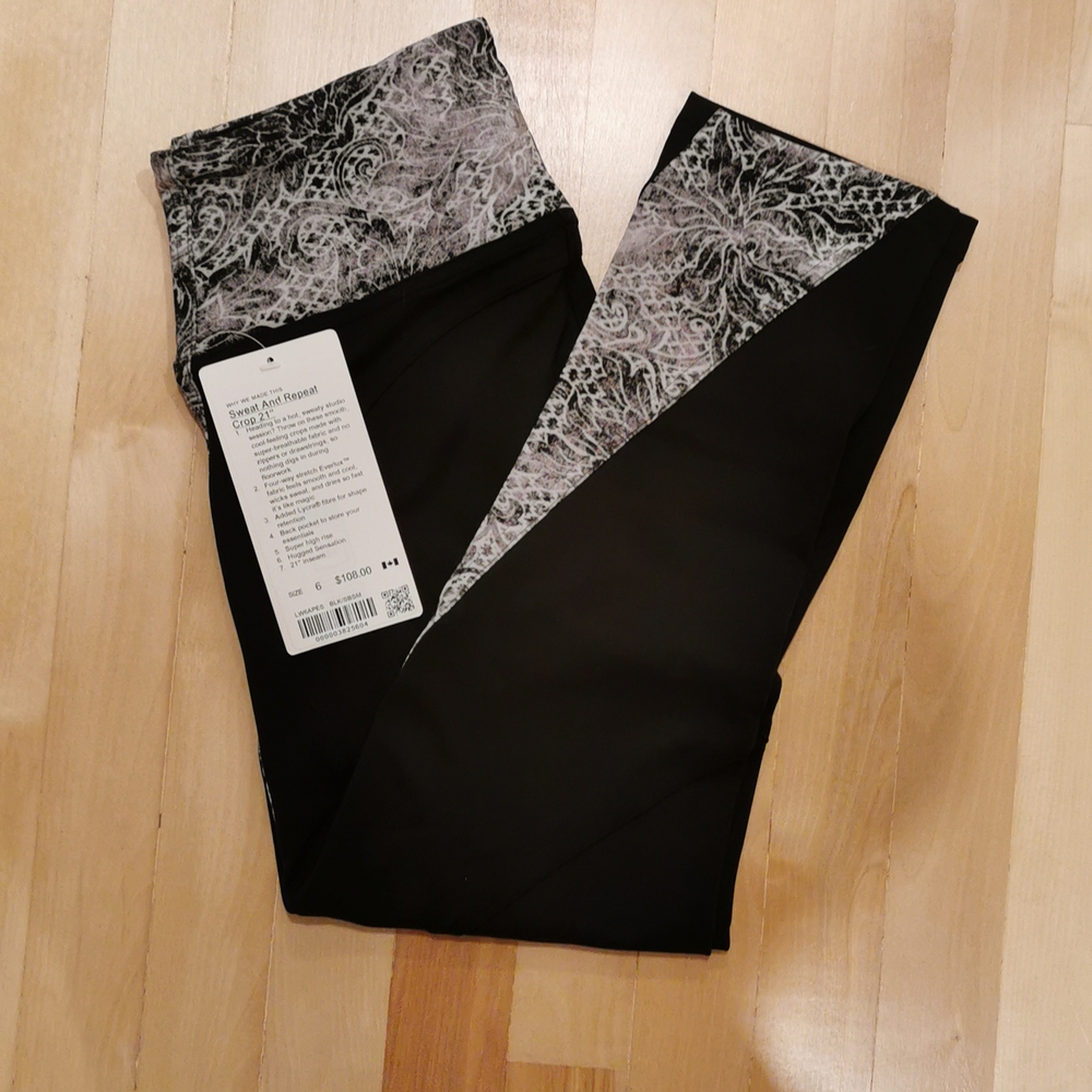 Lululemon  - NWT - Sweat and Repeat Leggings